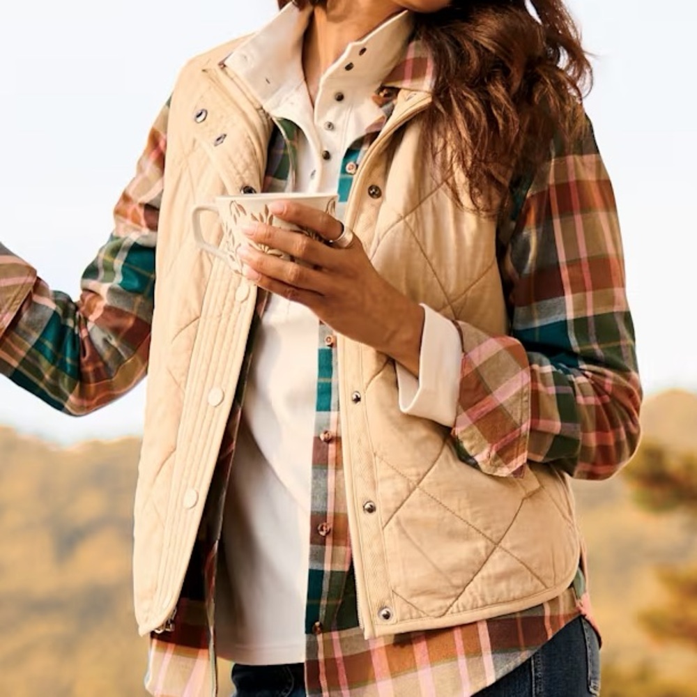 NEW Natural Reflections Quilted Knit Vest in Irish Cream size Small